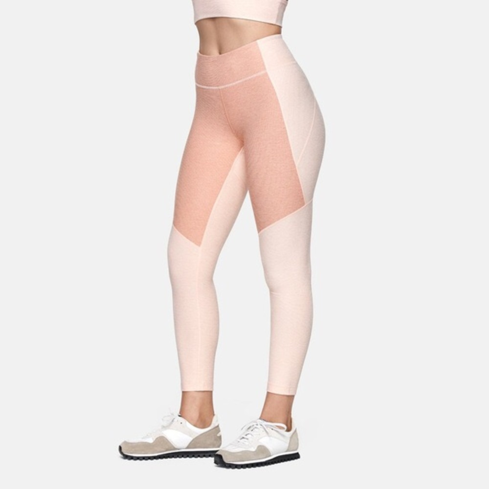 OV 3/4 Tri-Tone Leggings in Rose Quartz size Small